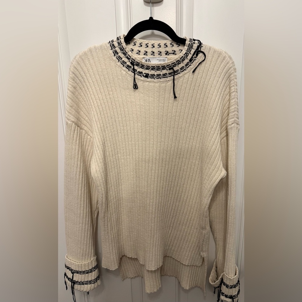 Zara Cotton Blend Crew Neck Cream Sweater with Black Detailing